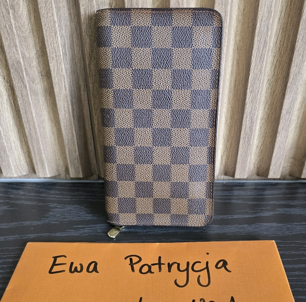 Louis Vuitton Zippy long wallet damier ebene